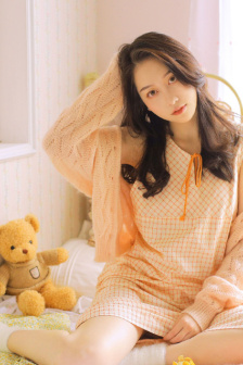 给美女打针